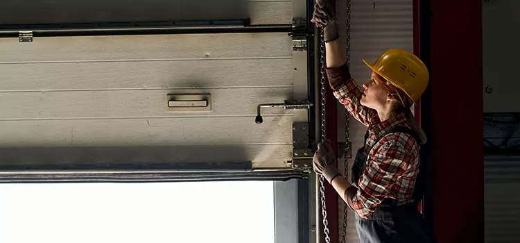 Addressing Common Garage Door Stoppage Issues in Santa Monica, CA